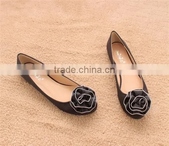 Lovely DIY ribbon shoe rose flower for girls