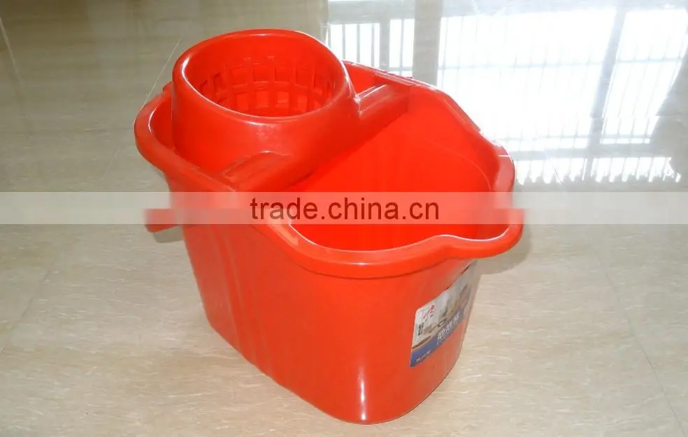 High quality plastic cleaning mop bucket with wringer and wheel