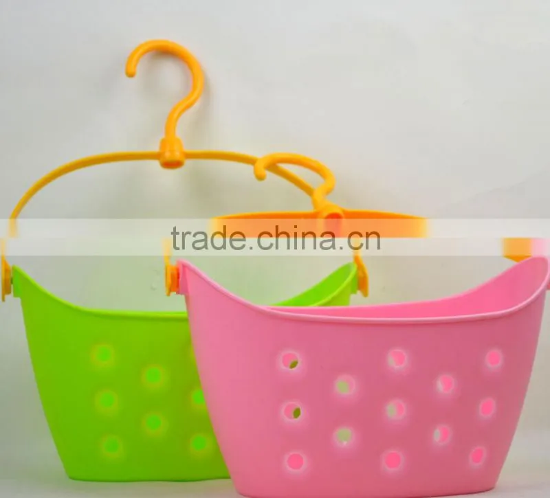2015new design plastic storage basket with hook