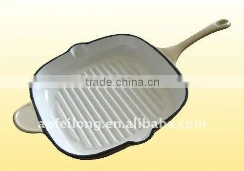 cast iron fry pan with handle