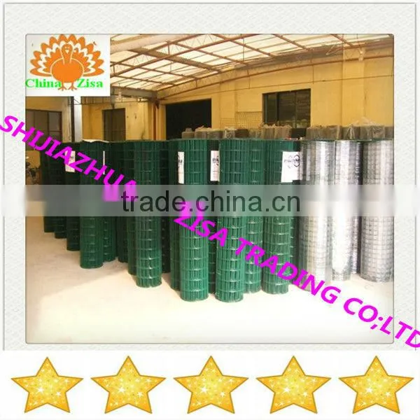 green square wire mesh fence post