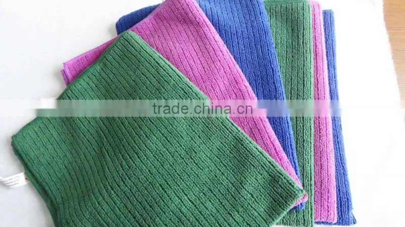 Warp knitted stripe cleaning material