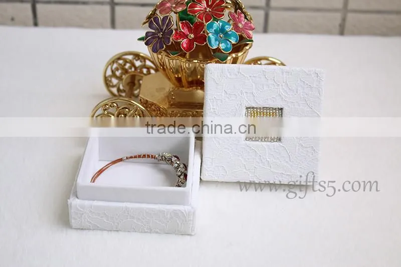 Handmade wedding jewelry gift boxes with beaded name plate of E