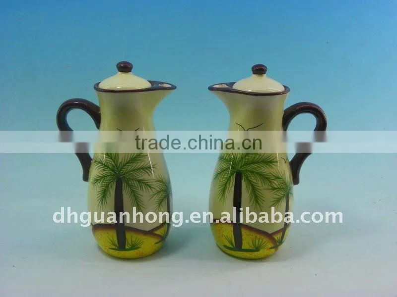 Ceramic sauce cruet