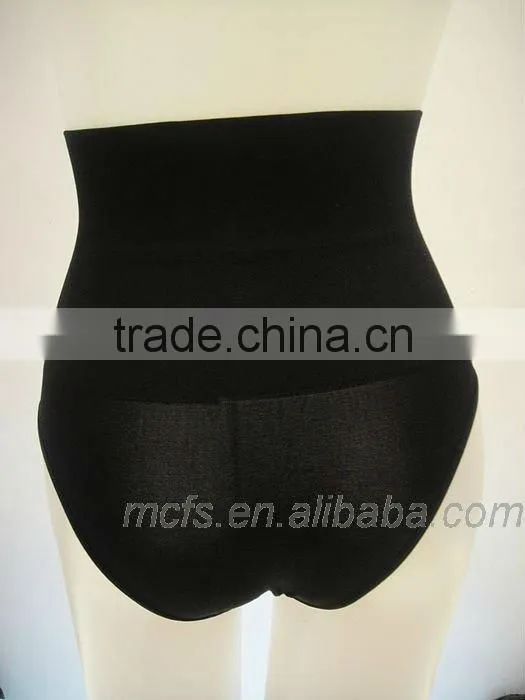 Seamless control briefs