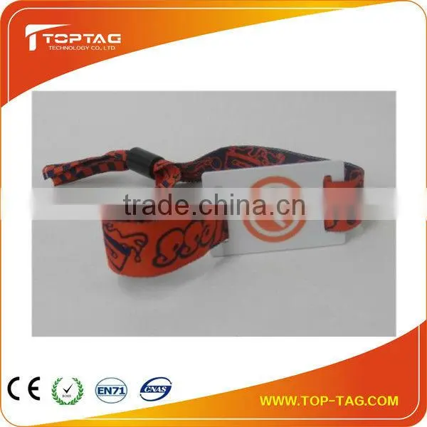 13.56 Mhz/125Khz waterproof silicone rfid wristband for adult