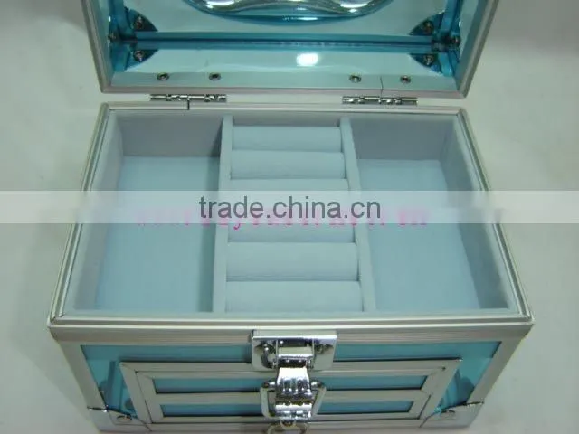 2013 new design aluminum exquisite acrylic case with handle and locks size 190*110*110