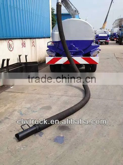 CLW 3-4cbm fecal suction truck