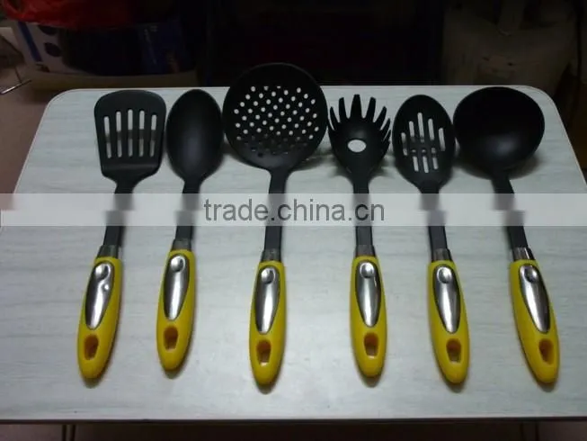 Silicone kitchen utensil set innovated with stand