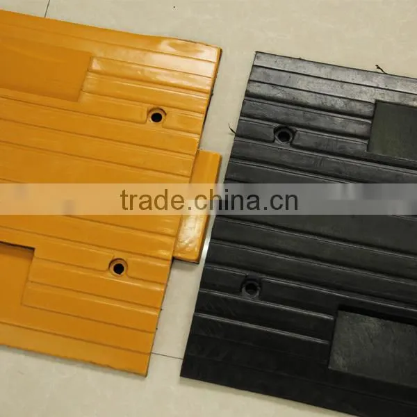 Yellow and Black Rubber Road Hump