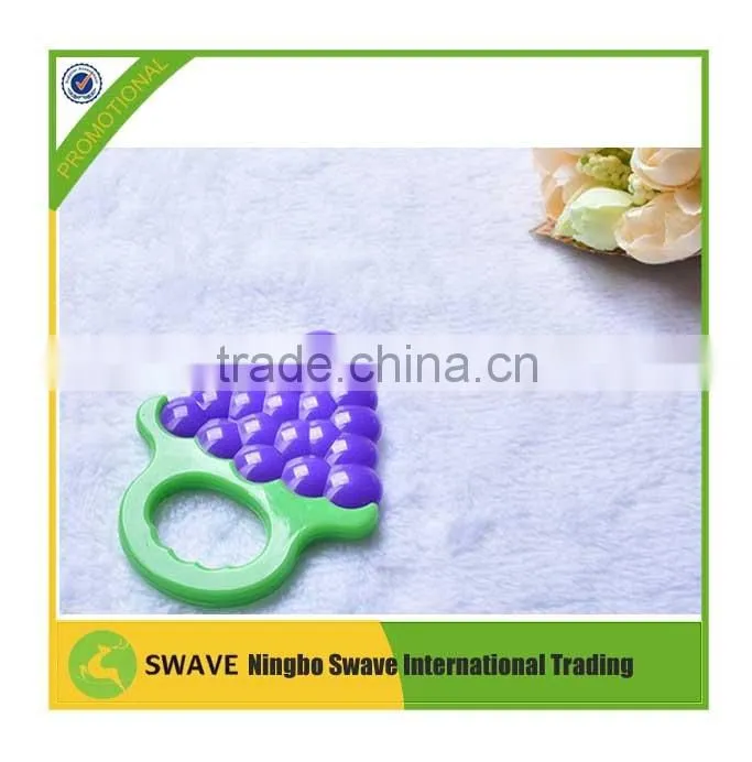 2016 China manufacture infant safe baby teether toy grape fresh fruit teether for kids P76590