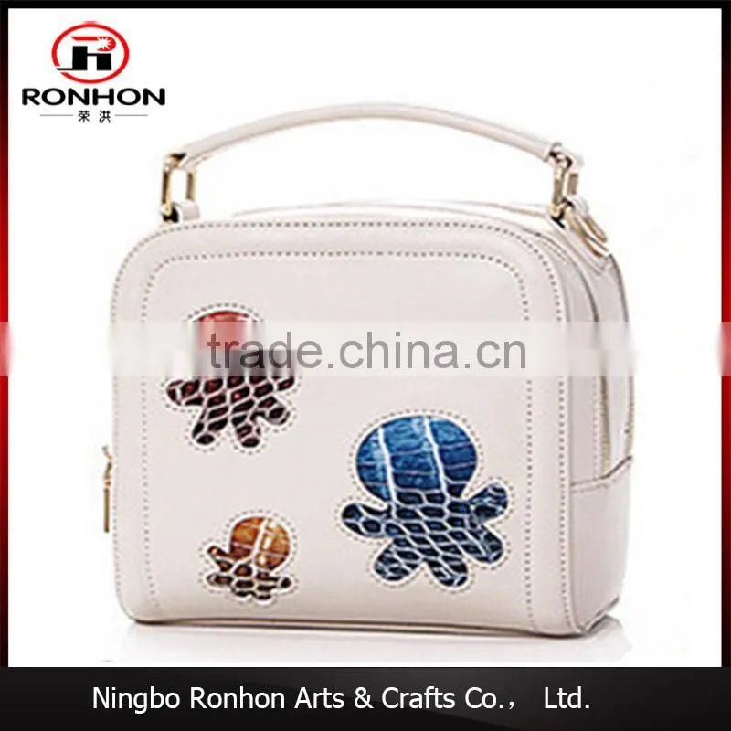 2016 New innovative products lady embroidery handbag small shopping bag