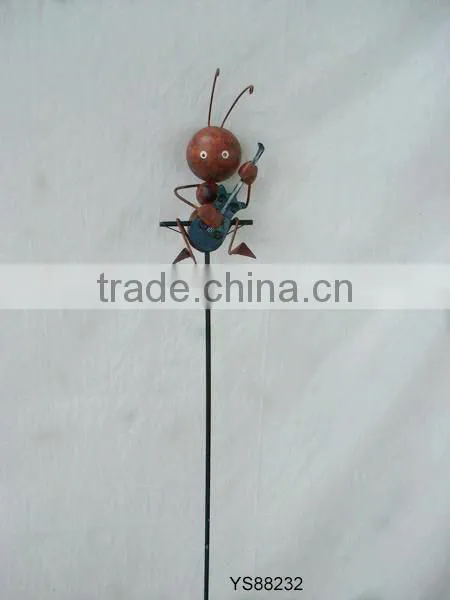 YS88232 Ant musician metal garden art stick with unique design