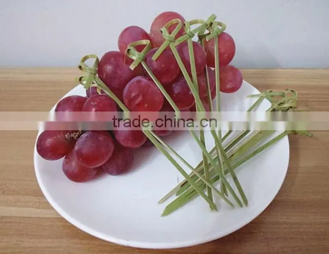 Whole sale Disposable Natural Bamboo Material fruit fork for Restaurant or bar use