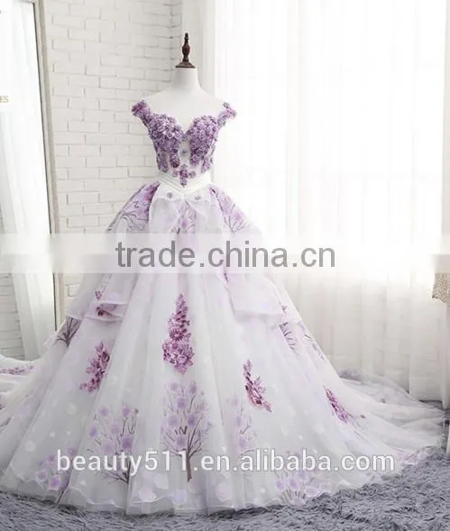 High quality charming style lace Sweetheart neckline appliqued ball gown Bridal dress TS302