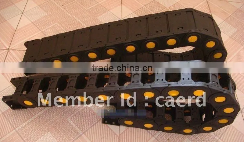 Robots plastic cable track