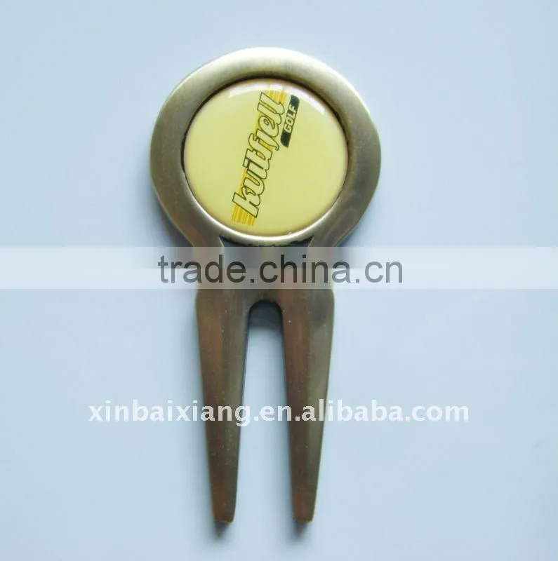 Elegant and simple design golf equipment divot repair tool