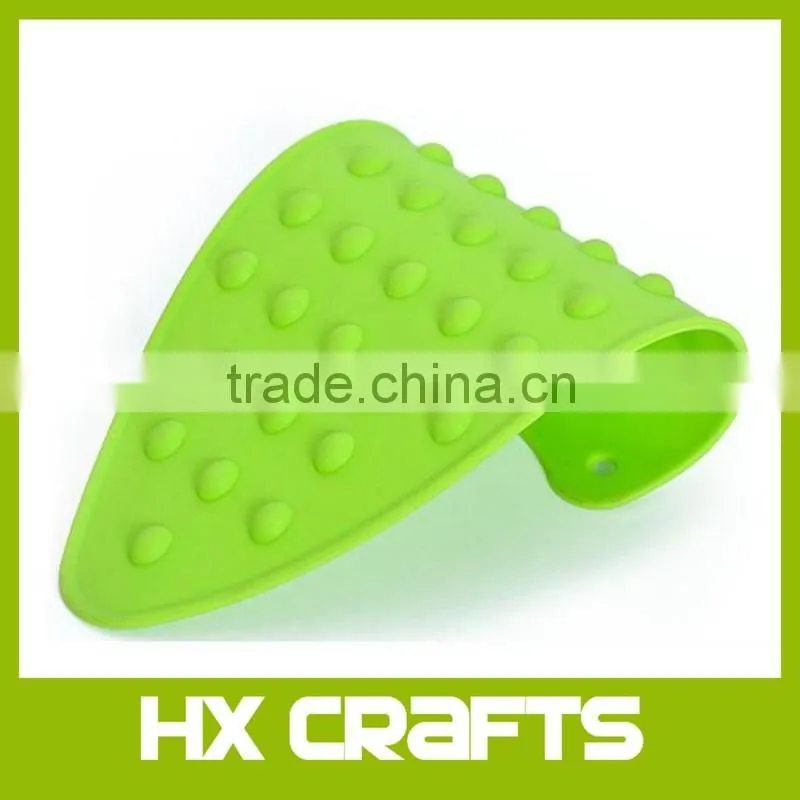 Amazon hot sell High Quality Hot Protection Rest Pad Mat Underlay Cover Helpers Safe Surface Silicone Iron Mat