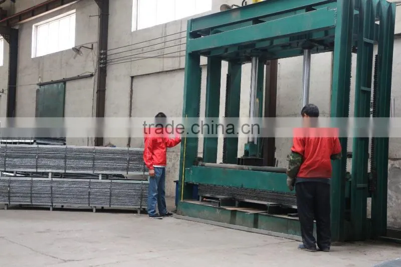 Galvanized plaster mesh with paper back