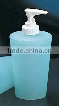 4-piece plastic bathroom set