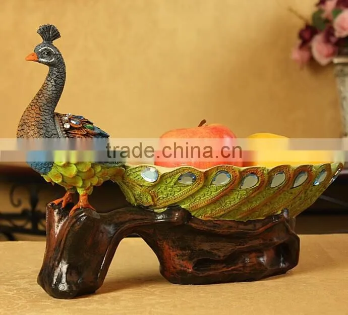 High Quality small resin peacock chair