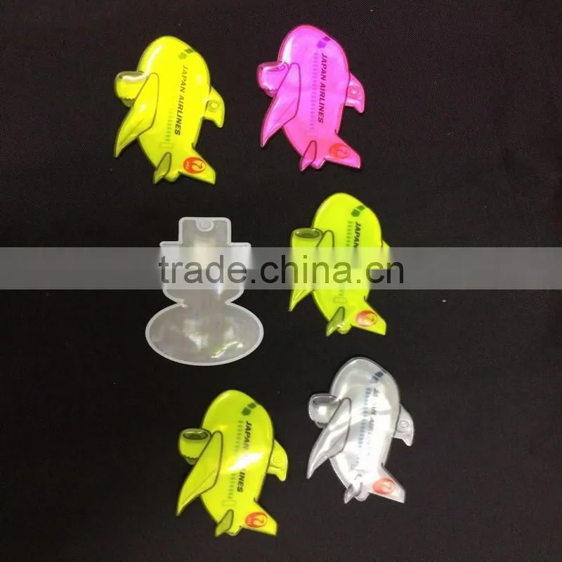 Cheap custom heart shape reflective hanger keychain souvenir