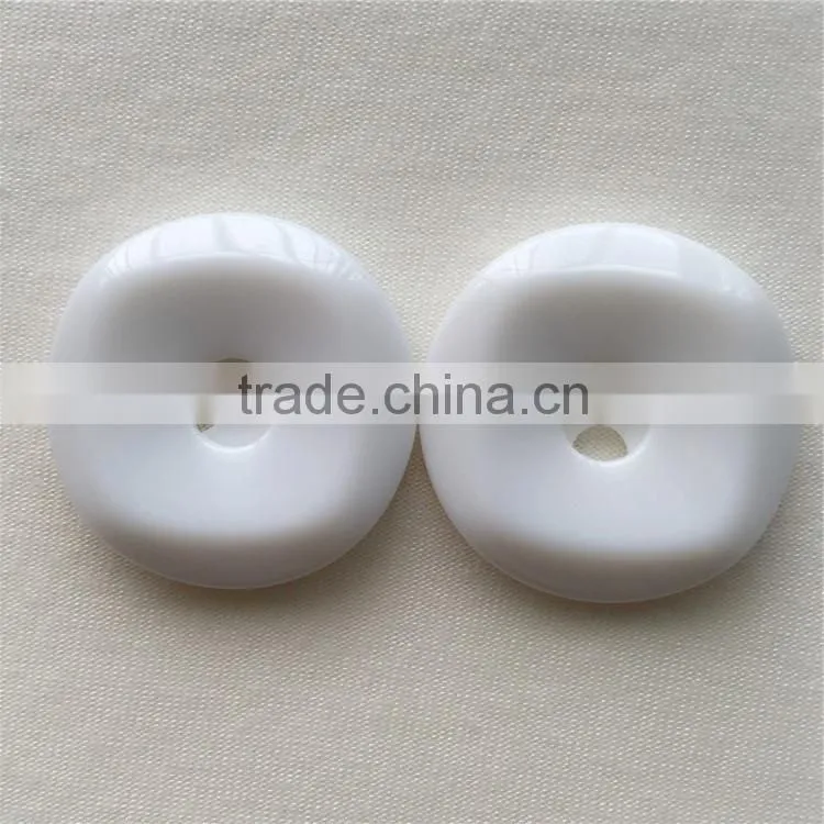 High quality particular hole round white buttons