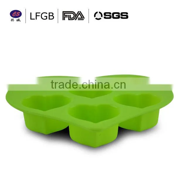 Hot sale ! food grade professional six heart shape silicone cake mould