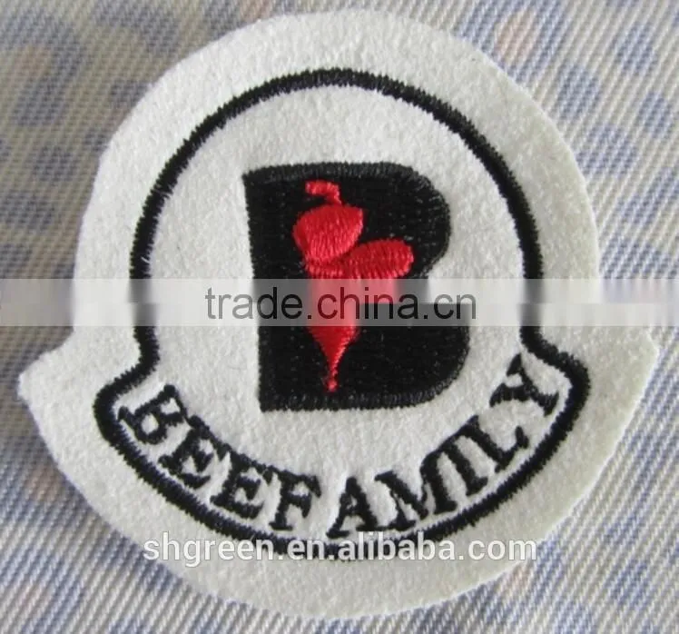 Uniform shoulder embroidery emblem with gold metallic thread