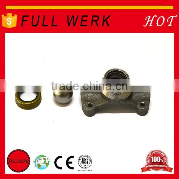 High quality CV Centre Yoke, universal joint coupling,drive shaft tractor 4wd for sale on F ord, R2-21-1519