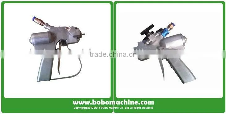 Freezer insulation foam machine
