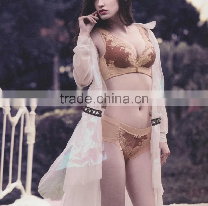 Plus size lingerie Sexy Hollow-out Breast bra and brief Set /lover delicated bra