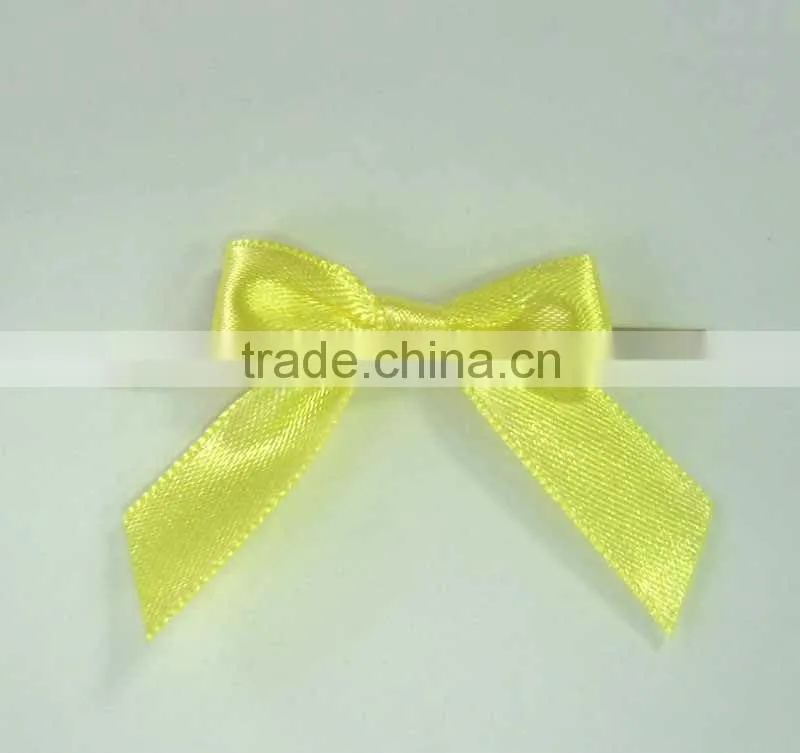 satin pre-tie bow with gold twist, present decorate with 3.25 inches with wire tied bow