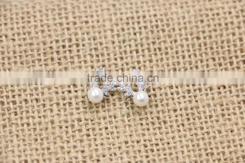 Factory wholesale customized elk pearl earring stup for Christmas