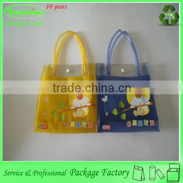 OEM customized high quality transparent plastic makeup bag with handle