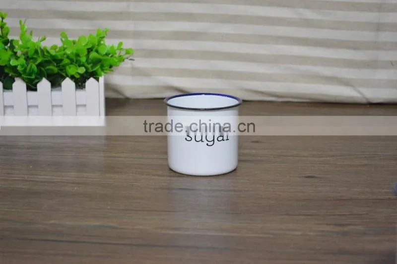 Metal canister set
