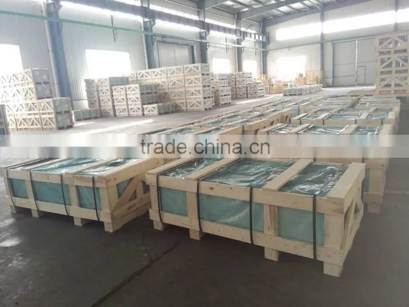 Decorative glass, decorative sheet clear glass