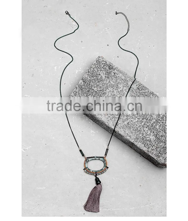 2016 Vintage Women Brown Tassel Pendant Long Chain Necklaces Crystal Bead Geometric Alloy Collar Necklaces Designs Jewelry