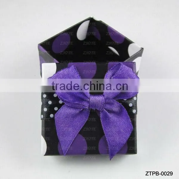 Hot Selling Red Bowknot Square Packing Box Wholesale ZTPB-0024