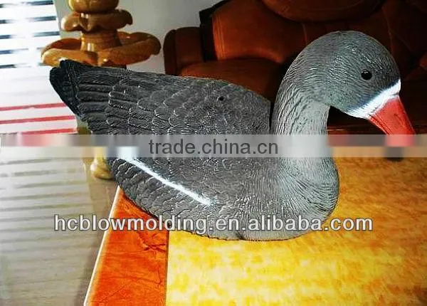 Shen zhen blow mold plastic goose decoys