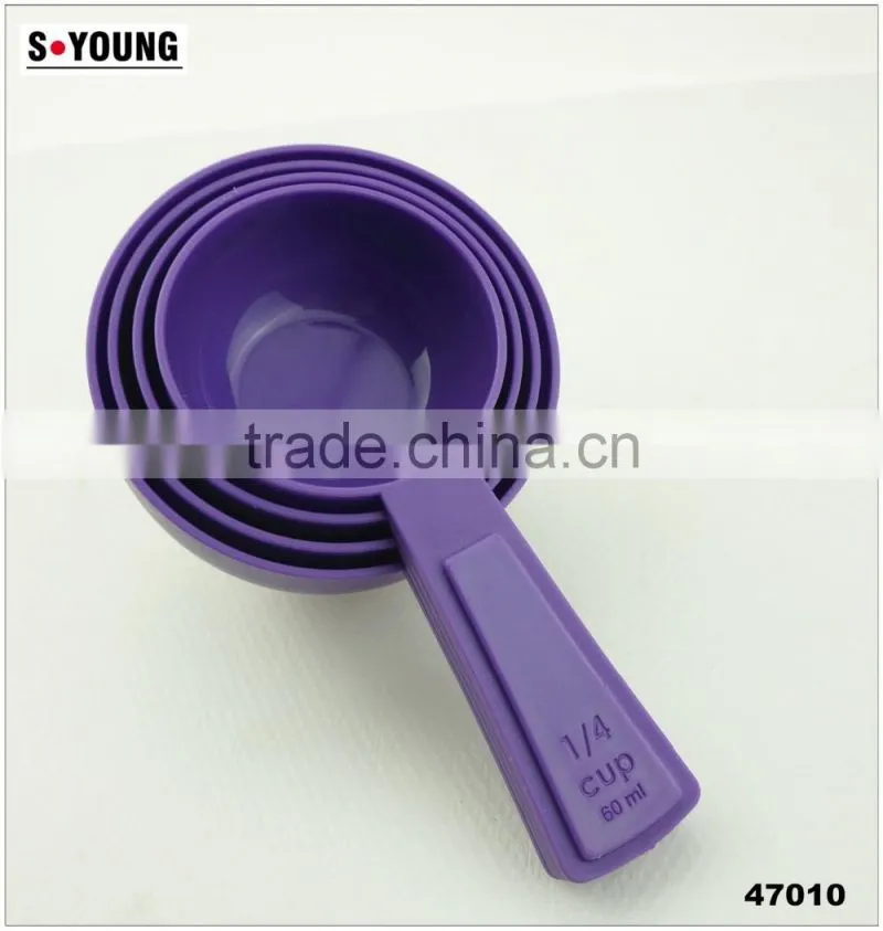 47010 4pcs plastic Measuring Cups and Spoons Set
