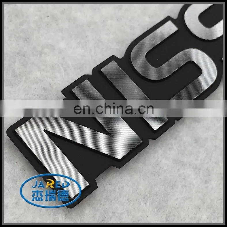 25 years experience custom badge manufacturer