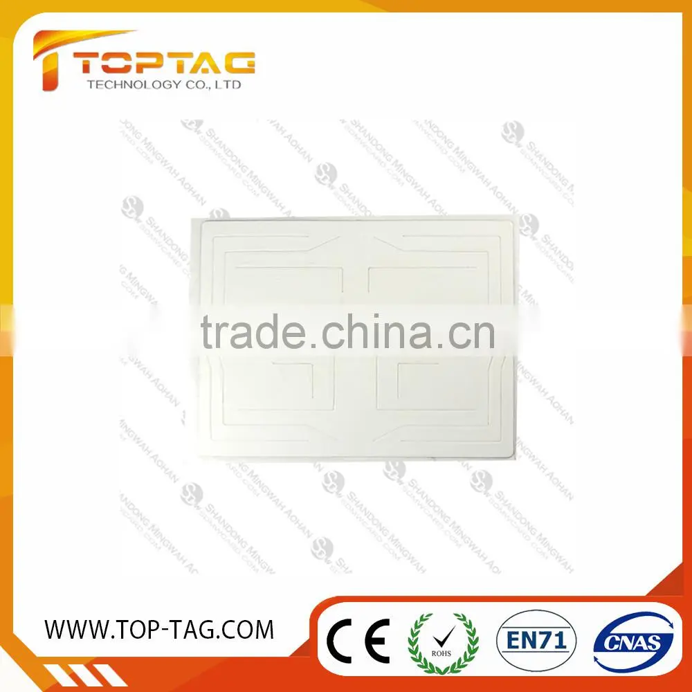 Tamper proof UHF rfid windshield toll tag