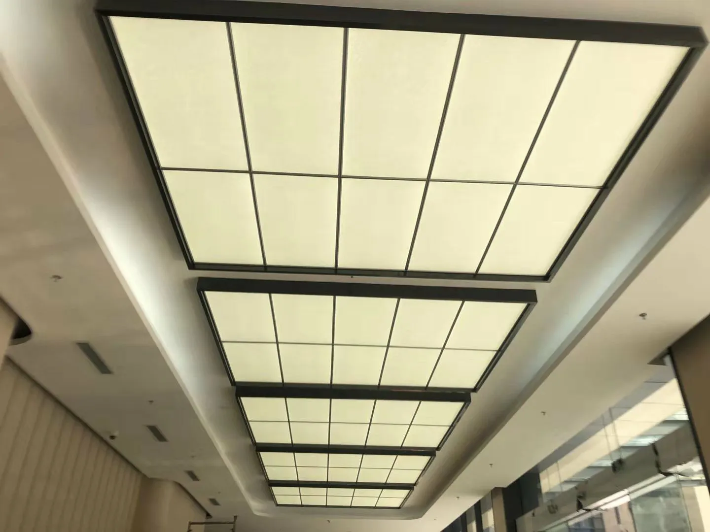 Max Illumination company overview - view 1