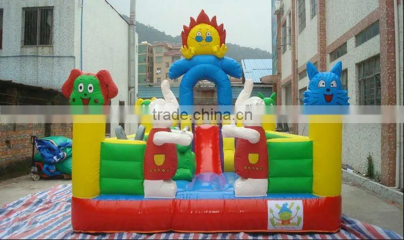 2013 TOP inflatable large amusement park
