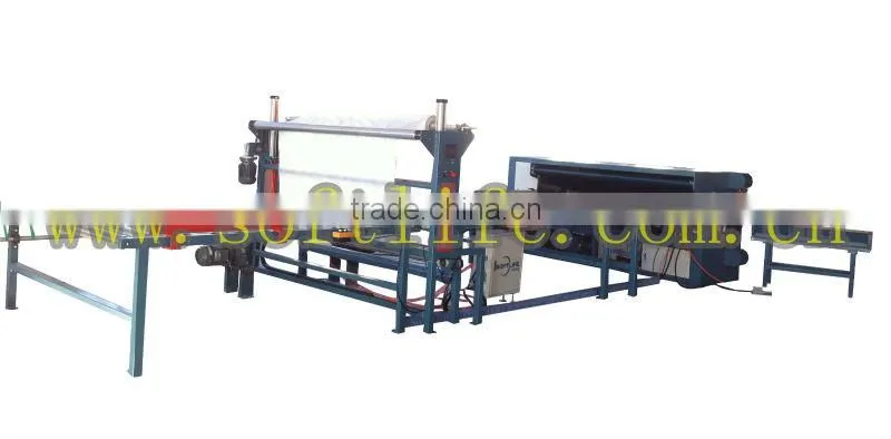 Mattress roll packing machine