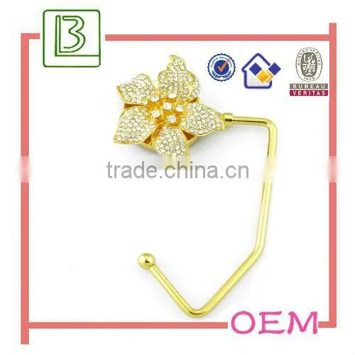 nobel bag hanger