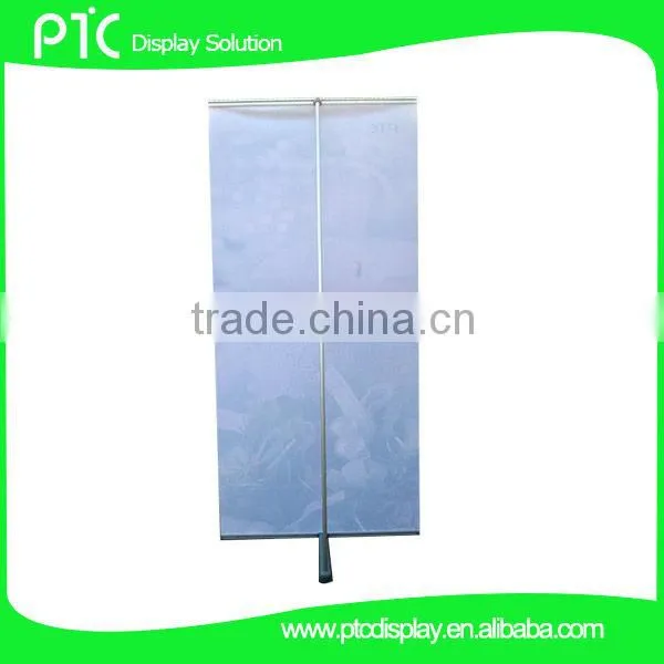 L stand banner