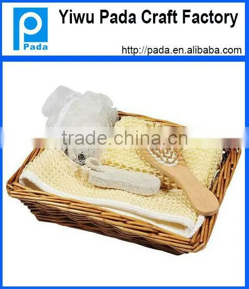 wooden bath set in wood basket