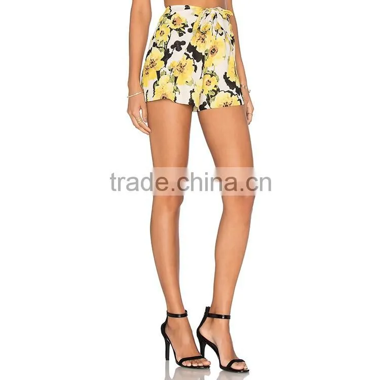 Oem custom casual fashion woman fashion print mini casual woman short